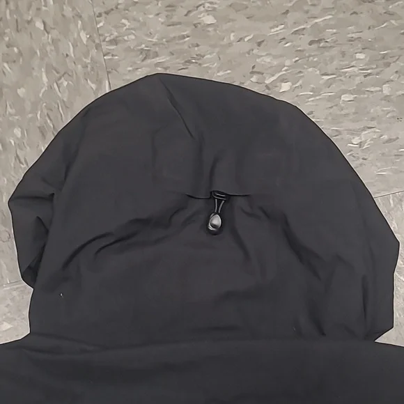 Arc'teryx Therme Parka Men's - Black - Season Pre-2025 - Picture 5 of 12